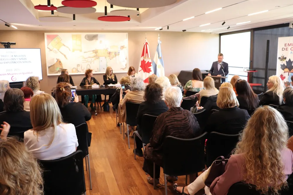 Presentación en la Embajada de Canadá en Argentina